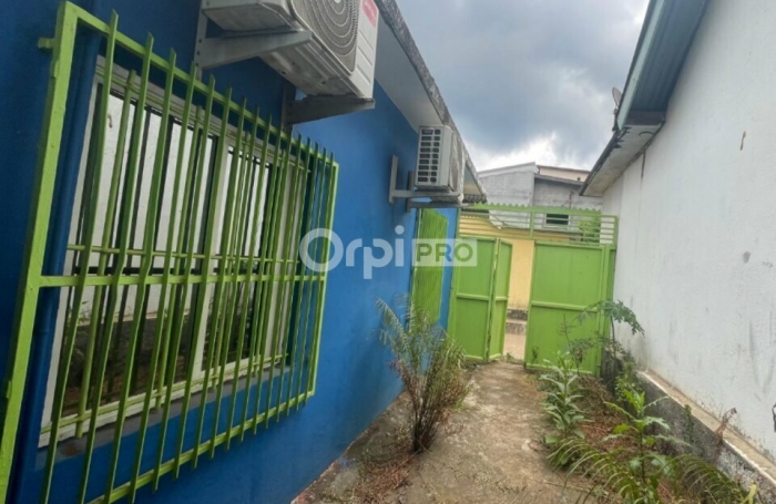 LOCAL COMMERCIAL - 1700 € - COMBANI ROUTE NATIONALE