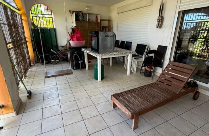 Vente Immeuble 236m&sup2; 8 pi&#232;ces Mamoudzou