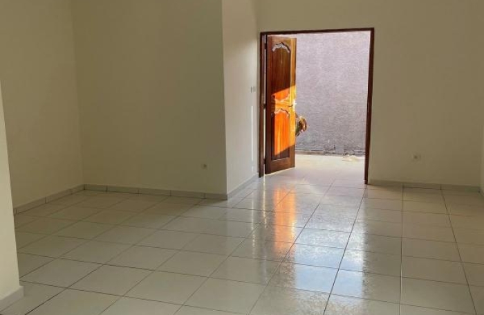 Location Appartement 71m&sup2; 3 pièces Dzaoudzi