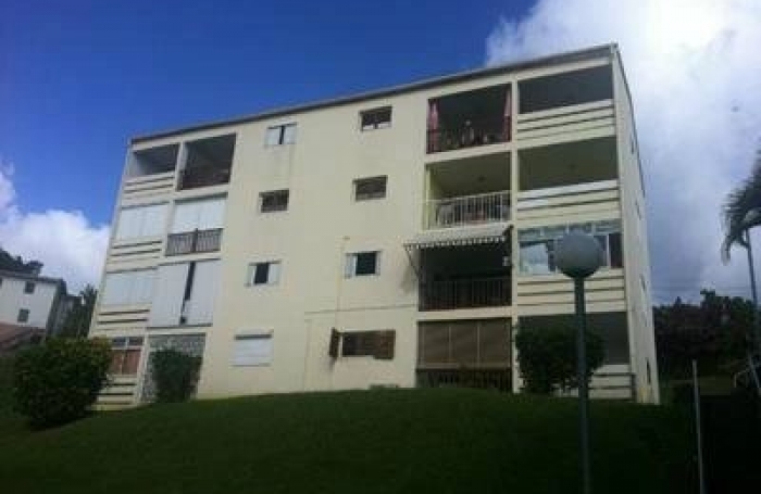 Vente Appartement 71m&sup2; 3 pièces Fort de france