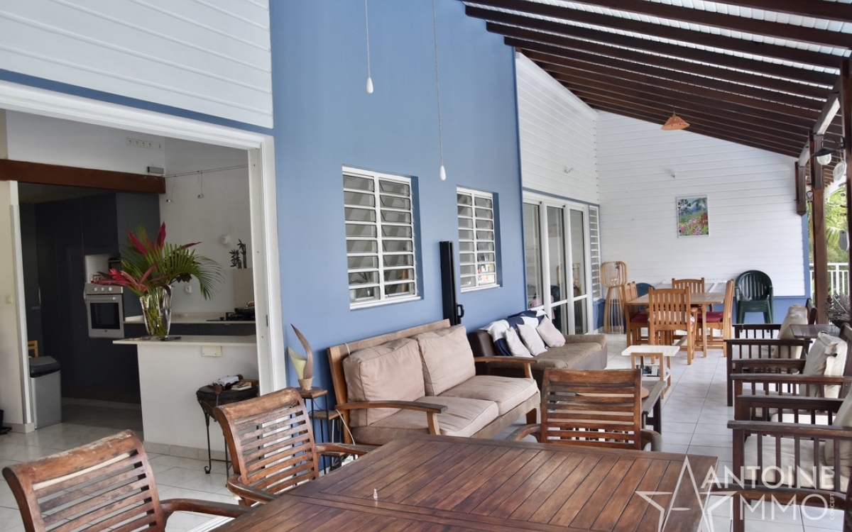 Villa de standing avec 4 appartements - A 2 minutes du Golf