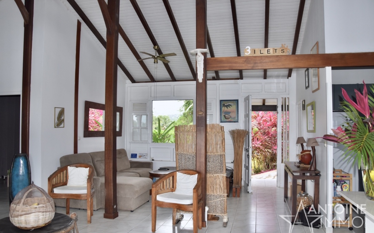 Villa de standing avec 4 appartements - A 2 minutes du Golf