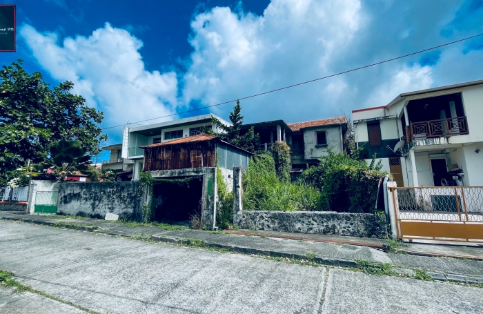 Maison de ville à rénover à vendre - Vauclin