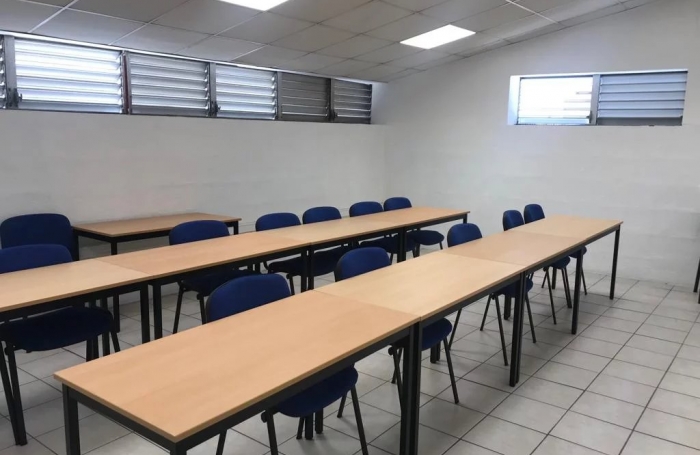 Location Local commercial 110m&sup2; 3 pièces Fort de france