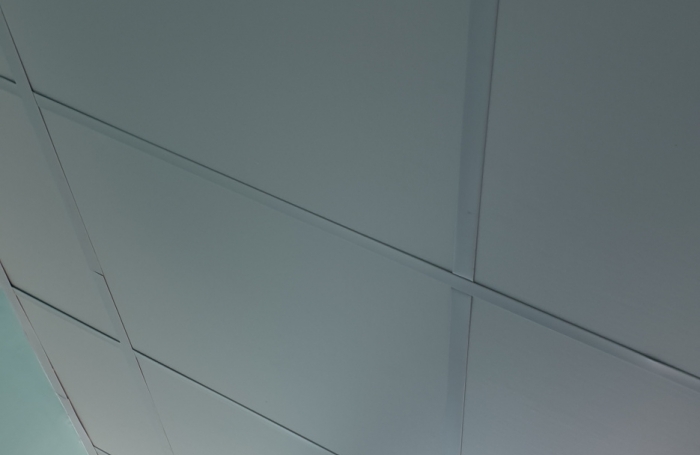 Beau local professionnel 106 m2 .