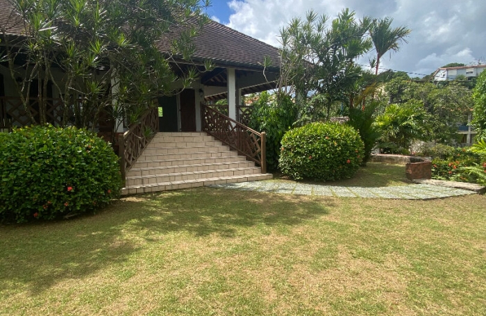 Location Bureaux 175m² Ducos