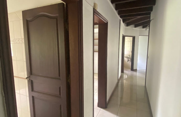 Location Bureaux 175m² Ducos