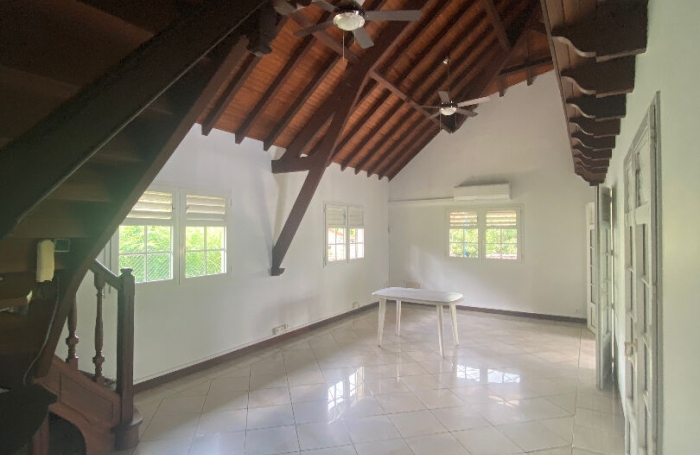 Location Bureaux 175m² Ducos