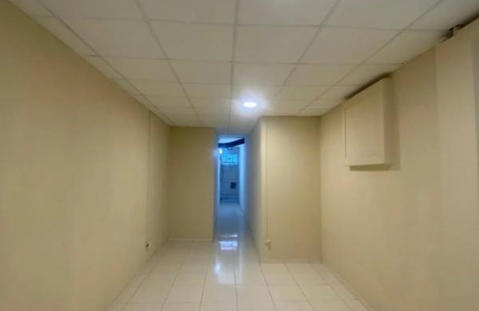 Location Bureaux 63m&sup2; 1 pi&#232;ce Rivière Salée