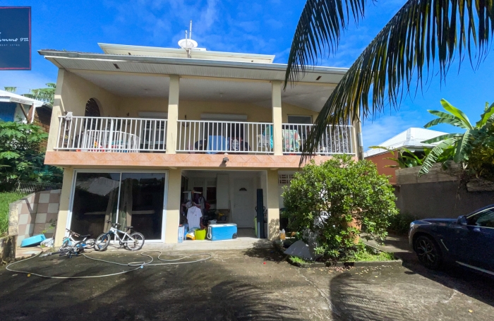 À Vendre : Villa Individuelle F5 (F4+Studio) avec vue mer aux Trois-Ilets (97229)