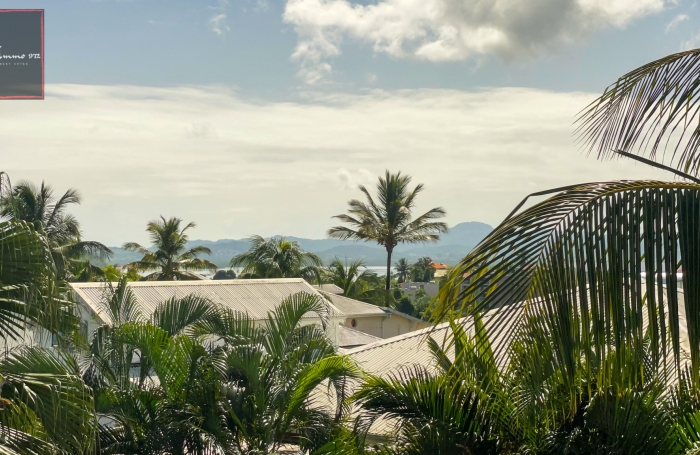 À Vendre : Villa Individuelle F5 (F4+Studio) avec vue mer aux Trois-Ilets (97229)