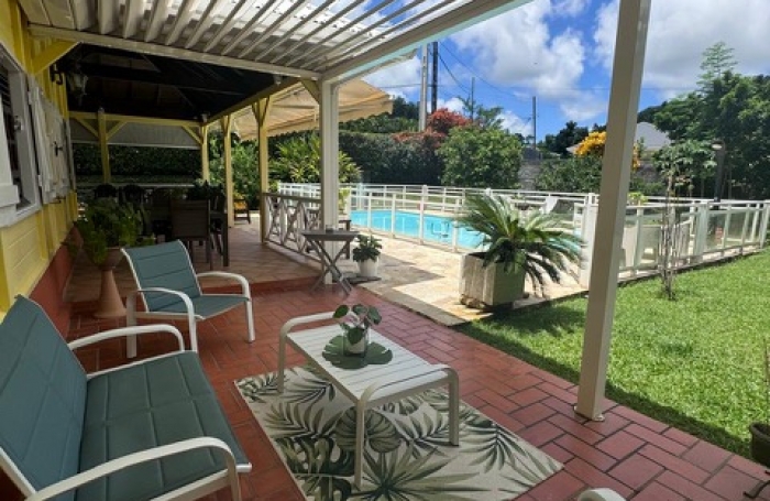Villa de type F4 avec piscine - LE LAMENTIN