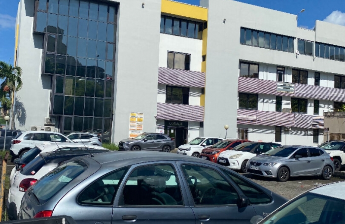 Location Bureaux 97m² Le Lamentin