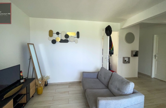 Appartement T4 entièrement rénové, lumineux et moderne à Fort-de-France