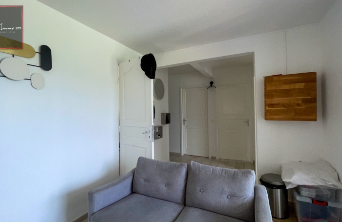 Appartement T4 entièrement rénové, lumineux et moderne à Fort-de-France