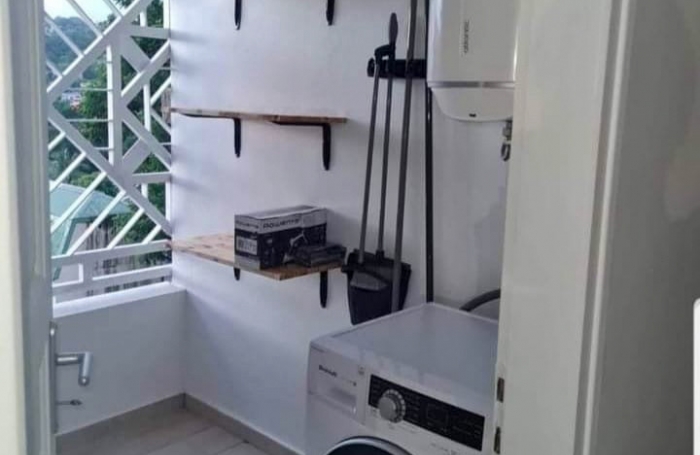 Appartement T4 entièrement rénové, lumineux et moderne à Fort-de-France