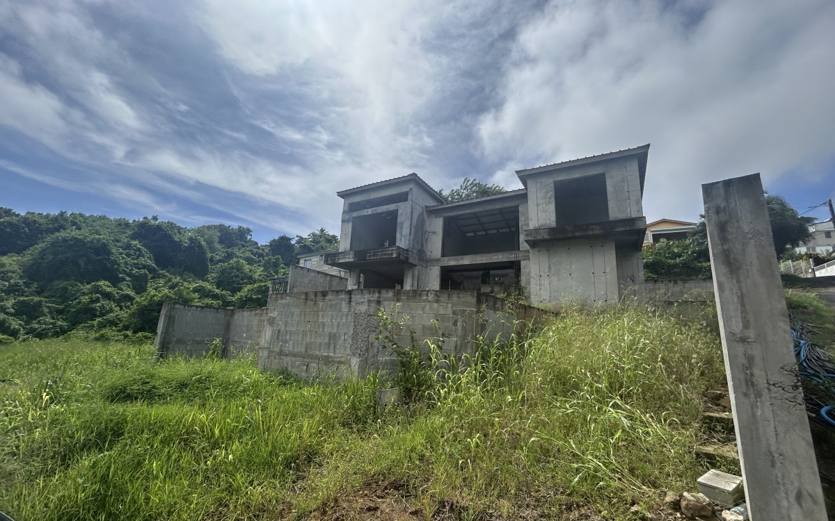 Le Francois- Villa Atypique avec Vue dégagée - 309 000 €