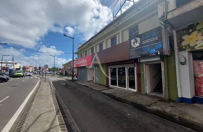 Location Bureaux 184m² 7 pièces Fort de france