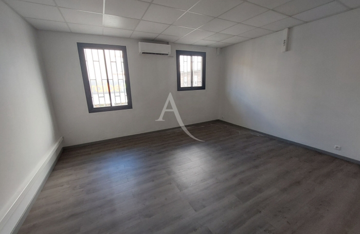 Location Bureaux 184m² 7 pièces Fort de france