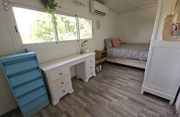 Ensemble immobilier sur grand terrain, id&eacute;al investissement - SAINTE-LUCE