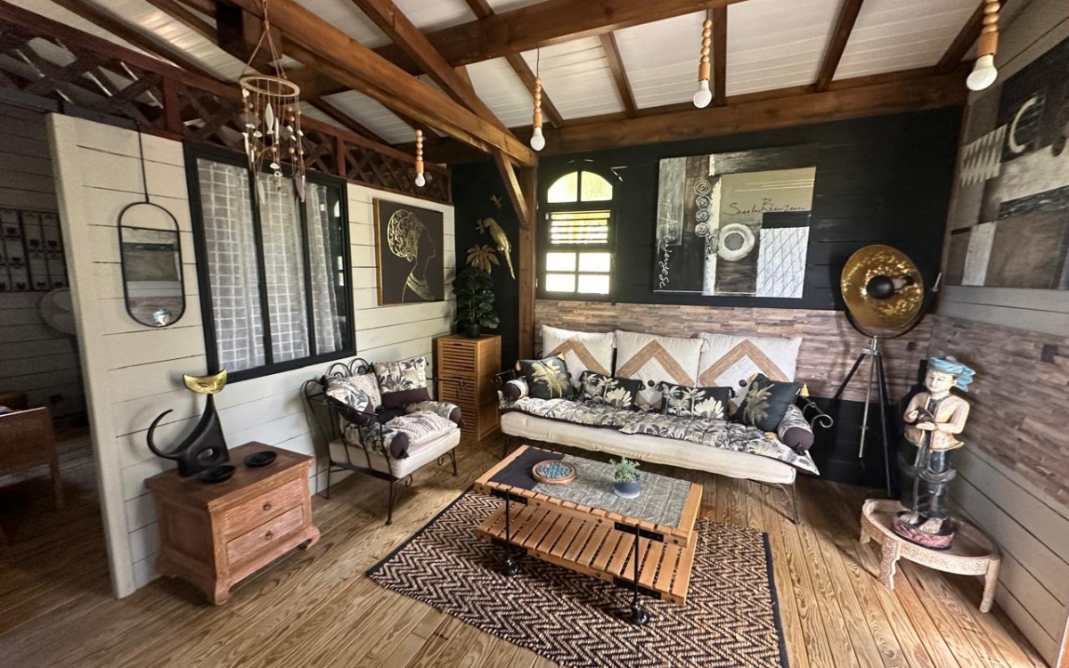 SAINTE ANNE- PROPRIETE VUE MER PANORAMIQUE 10000M² TERRAIN