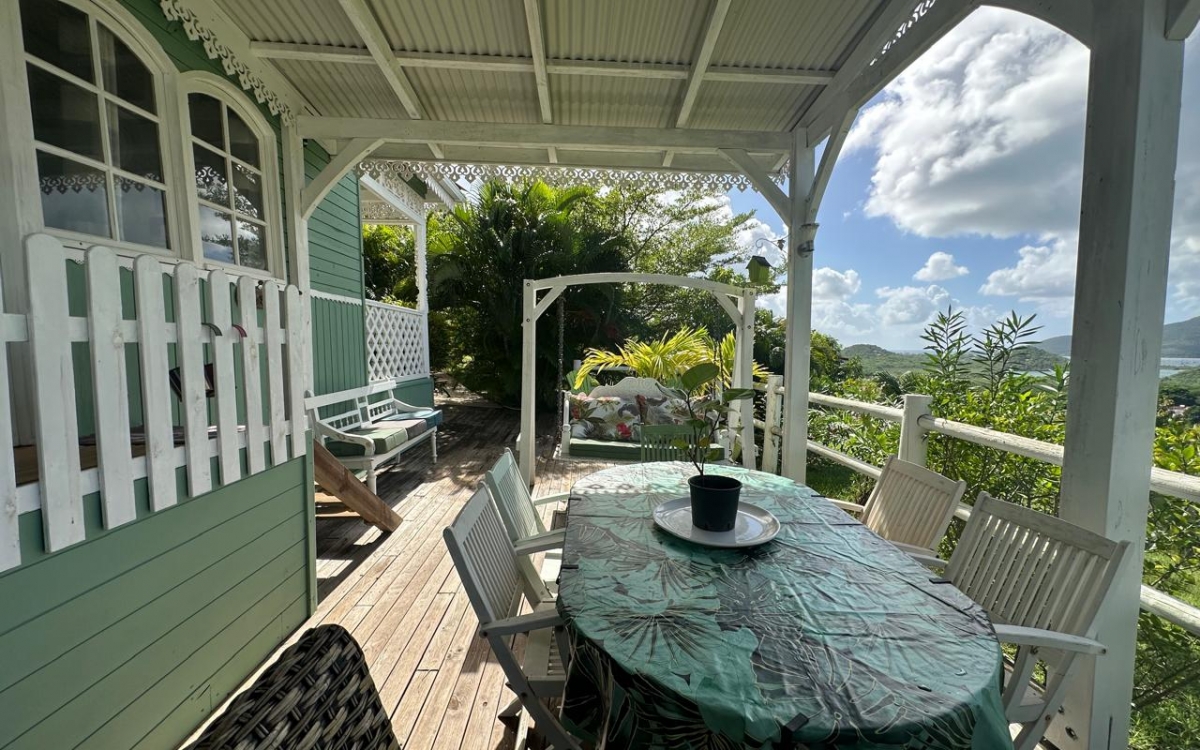 SAINTE ANNE- PROPRIETE VUE MER PANORAMIQUE 10000M² TERRAIN