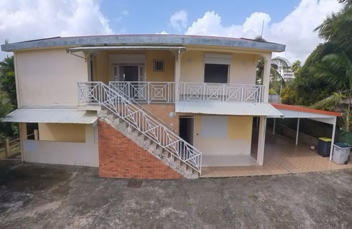 Vente Maison 240m² 4 pièces Le Lamentin