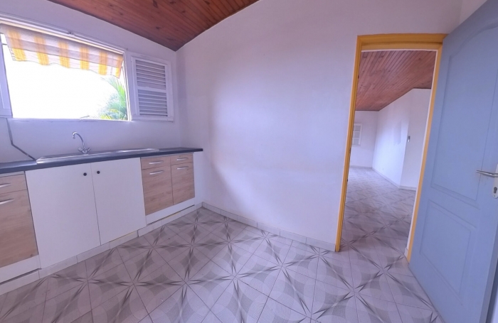 Vente Maison 240m² 4 pièces Le Lamentin