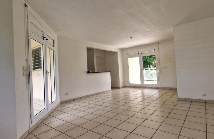 Vente Immeuble 637m&sup2; 27 pi&#232;ces Schoelcher