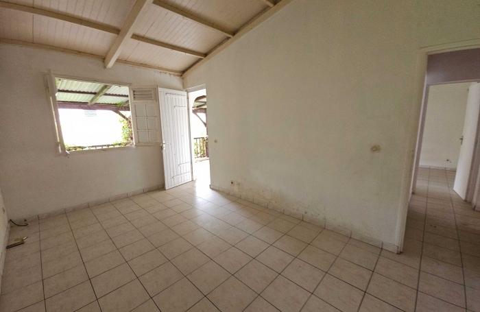 Grande appartement F3 +2 terrasses dans maison de ville