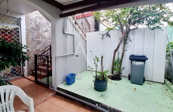 Vente Immeuble 238m² 11 pièces Fort de france