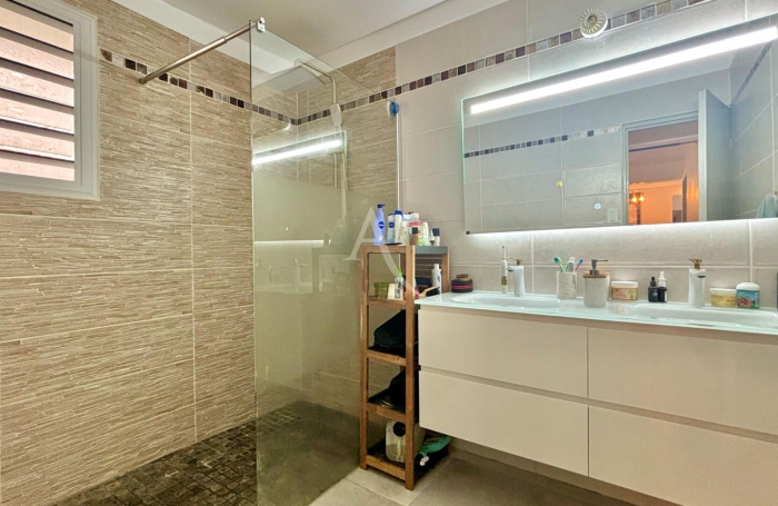 Vente Appartement 87.124m² 4 pièces Saint-Joseph