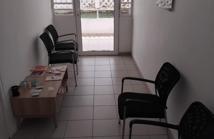 Location Local commercial 97260