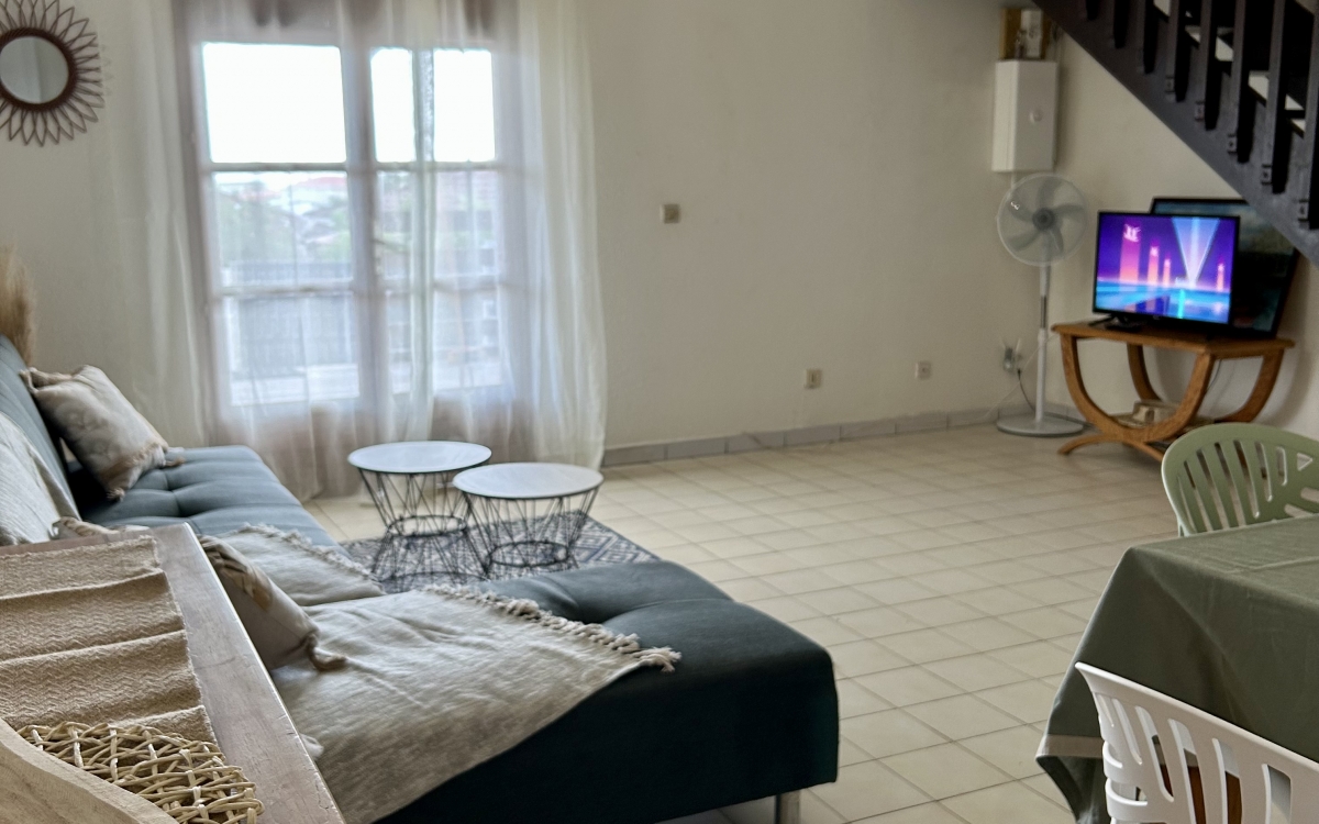 SAINTE LUCE - Vue mer -VILLA 3 chambres avec piscine 2300€