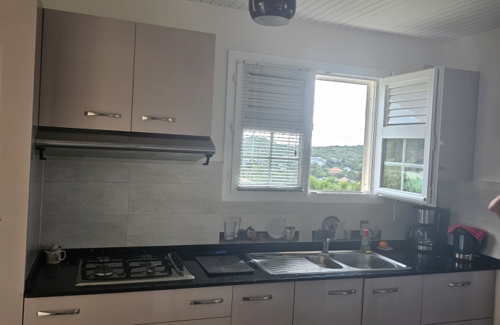 Villa F4 + F2 sur 545 m2 dans lotissement r&eacute;cent - LE DIAMANT