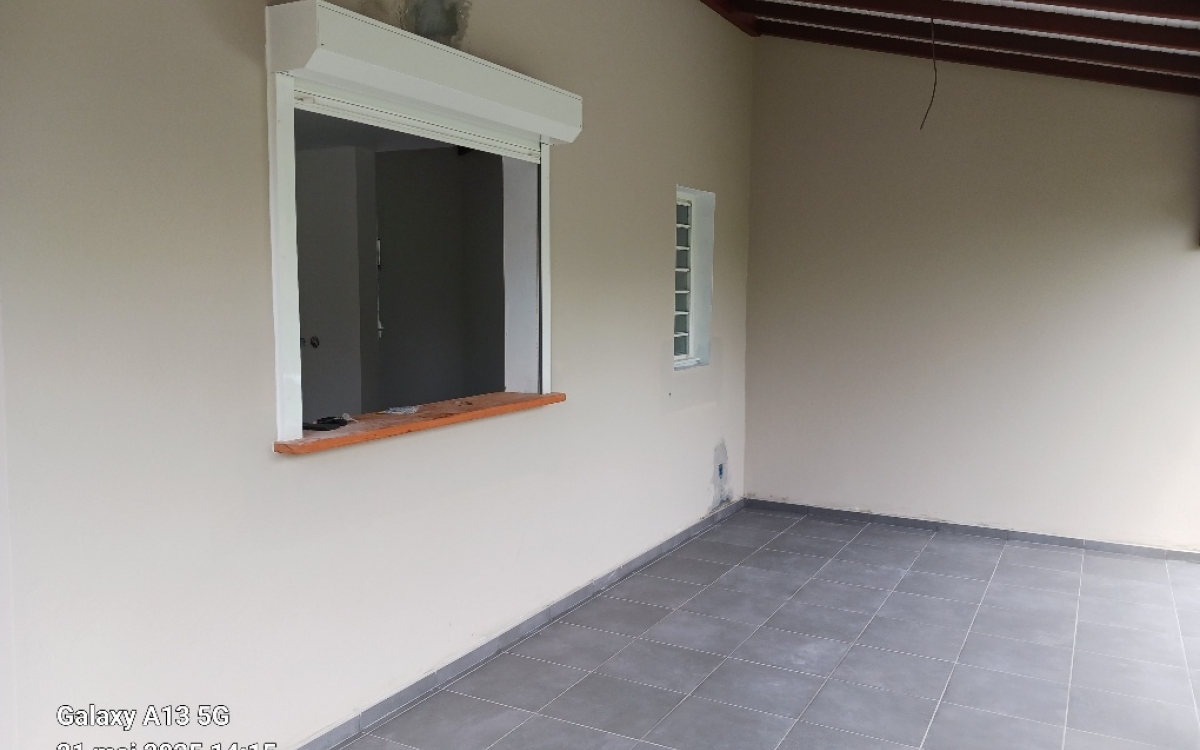 Villa T5 Neuve avec Piscine 300 m de la Plage- Anse-à-l'ane