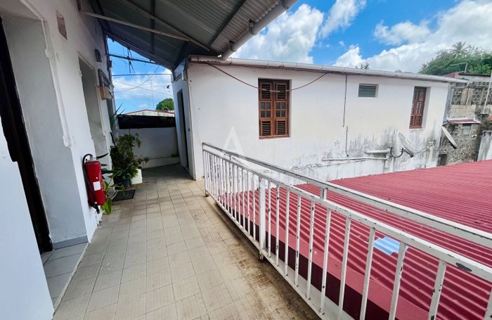 Vente Maison 220m² 12 pièces Saint Pierre