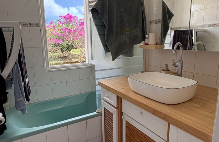 Belle villa de type F4  avec piscine et vue mer - Pointe Savane - Le Robert