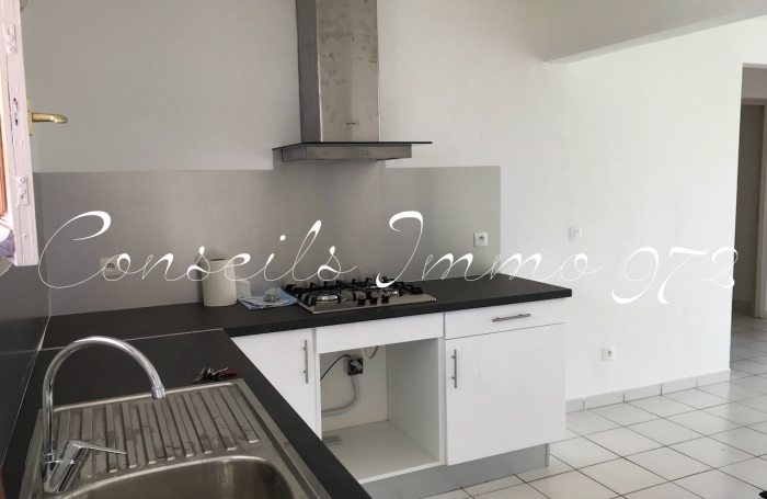 À Vendre   Appartement T3 à Ravine-Vilaine, Fort-de-France