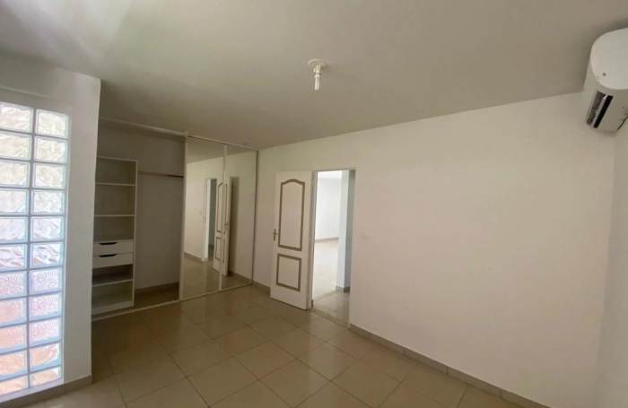 Location Appartement 175m&sup2; 5 pi&#232;ces Le Robert