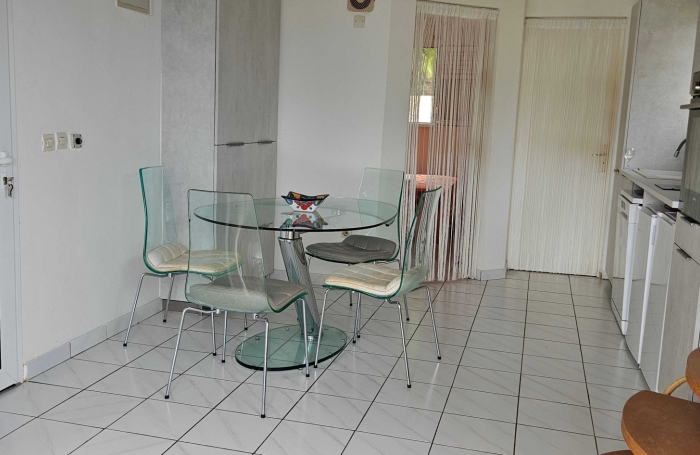 Lumineux F2/3 meublé avec vue sur la Marina