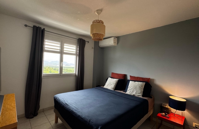 Dernier étage : Appt T4 vue mer et campagne