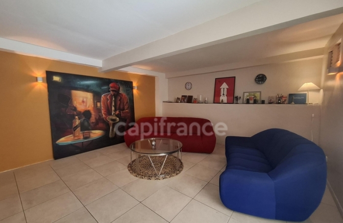 Vente Maison 145m&sup2; 6 pi&#232;ces Saint Pierre