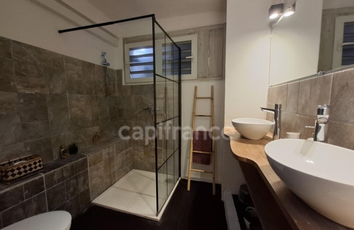 Vente Maison 145m&sup2; 6 pi&#232;ces Saint Pierre