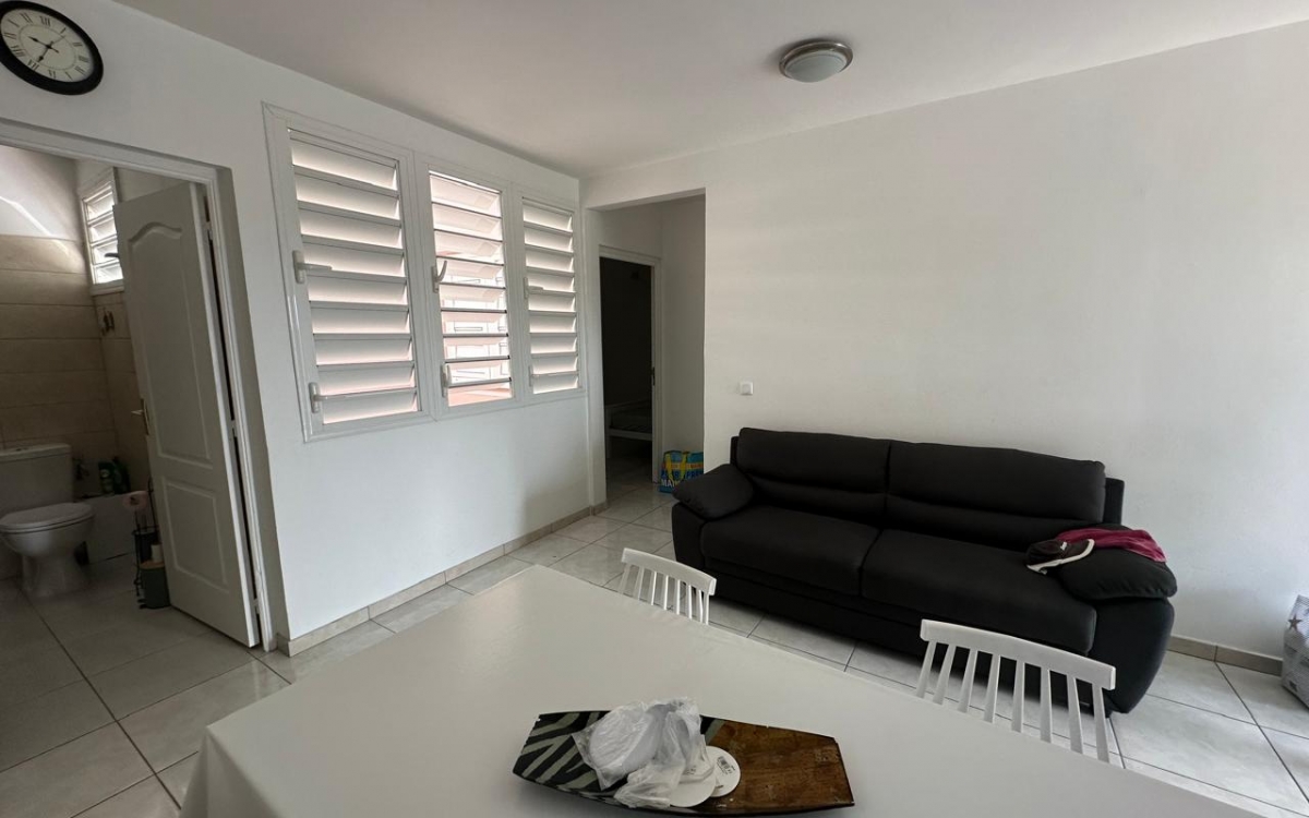 A LOUER AU MARIN T3 MEUBLE CLIMATISE