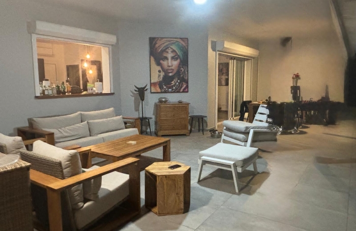 Villa F5 r&eacute;cente meubl&eacute;e avec piscine et vue mer exceptionnelle - LE ROBERT