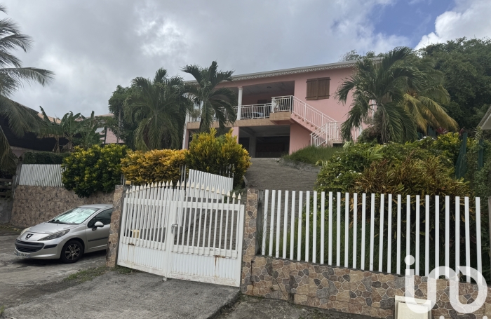 Vente Maison 118m&sup2; 4 pi&#232;ces Le Vauclin