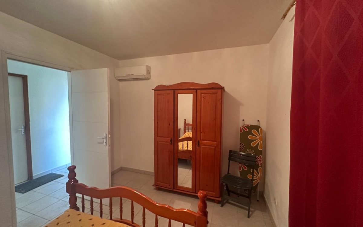 SAINTE ANNE APPARTMENT T2 DANS PETITE RESIDENCE TRANQUILLE