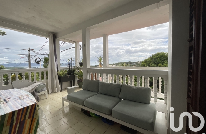 Vente Immeuble 730m&sup2; Le Lamentin