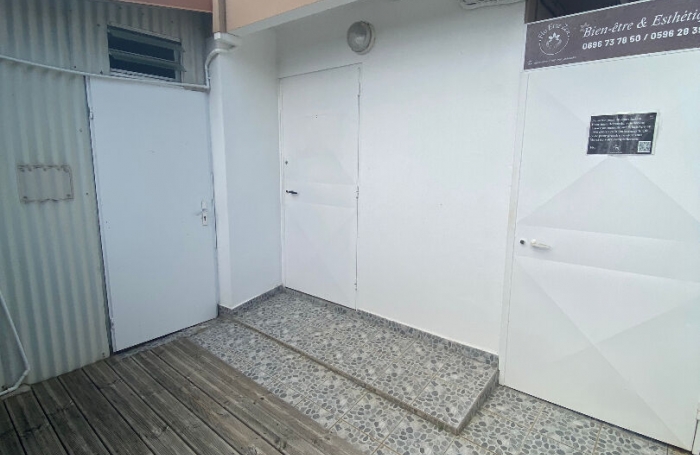 Location Local commercial 60m&sup2; Le Lamentin